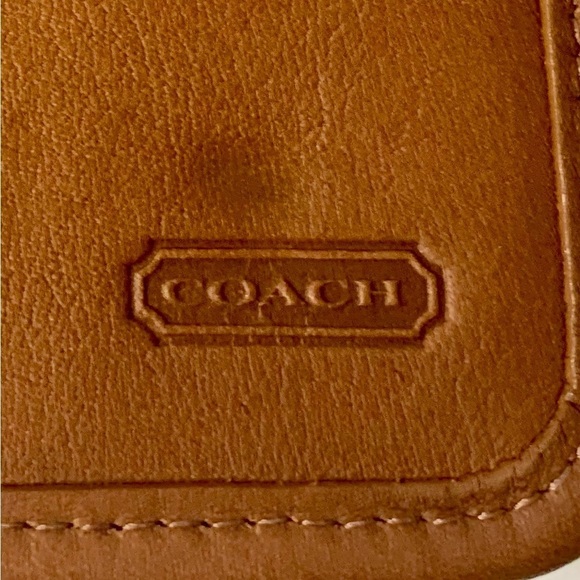 Vintage Coach NWOT Swing Wallet in British Tam # 4843 - Picture 4 of 14